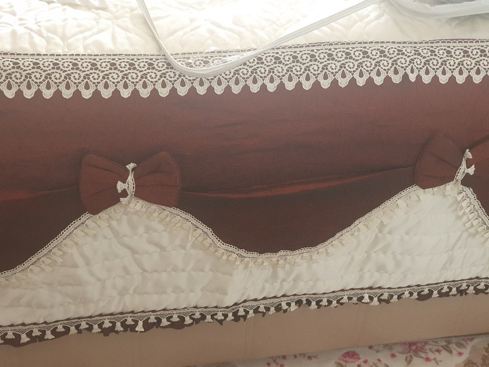 Bordo krem renkte harika bir yatak örtüsü hiç kullanılmadı - Görsel 5