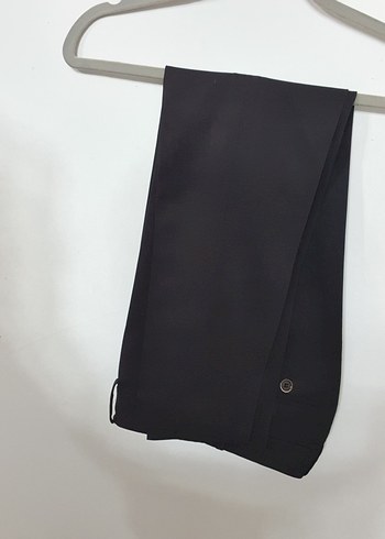 Kadın Siyah Kemerli Midi Kumaş Pantolon - Görsel 2