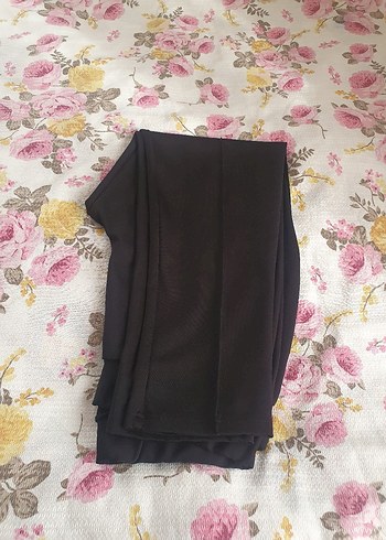 Kadın Siyah Piliseli Kumaş Pantolon - Görsel 3