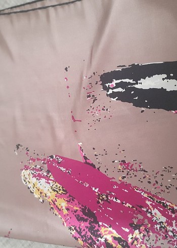 Pembe Parlak Avant-Garde Desenli Kadın Eşarp - Görsel 6