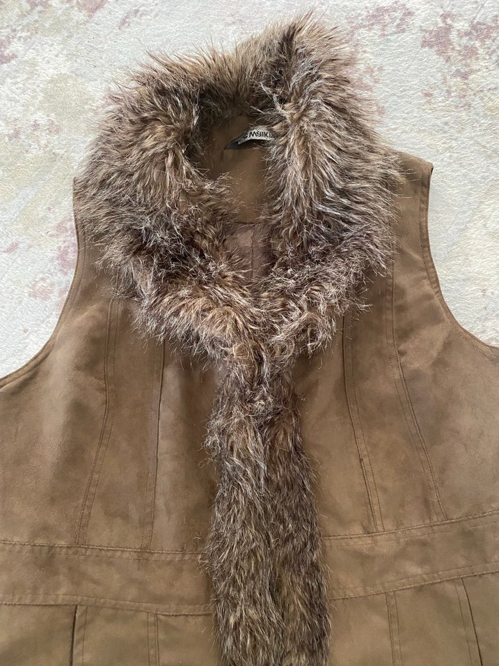 Kahverengi Süet Kürklü Kadın Yelek - Görsel 2