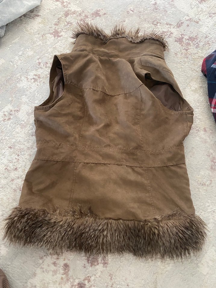 Kahverengi Süet Kürklü Kadın Yelek - Görsel 5