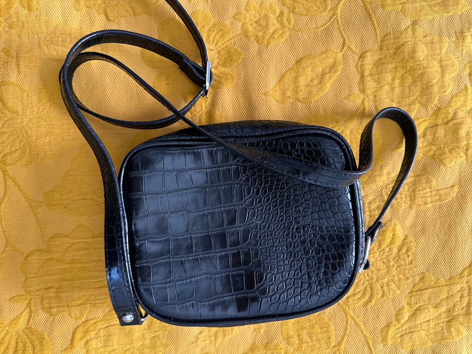 Kroko Desenli Siyah Kadın Deri Çanta - Görsel 2