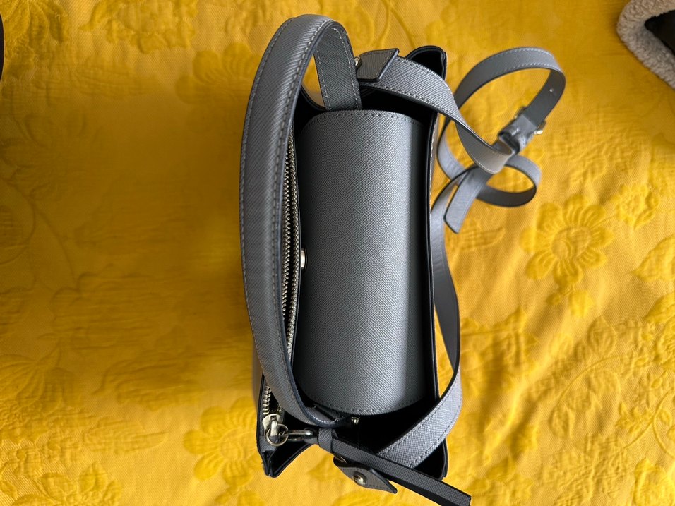 Gri Deri Kadın Çanta Fermuarlı - Görsel 2