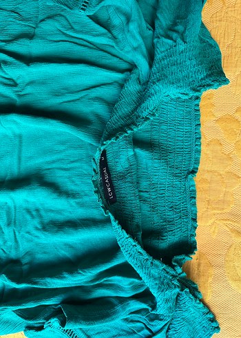 Bohem Çiçek Desenli ve düz yeşil renk 2li Bluz - Görsel 3