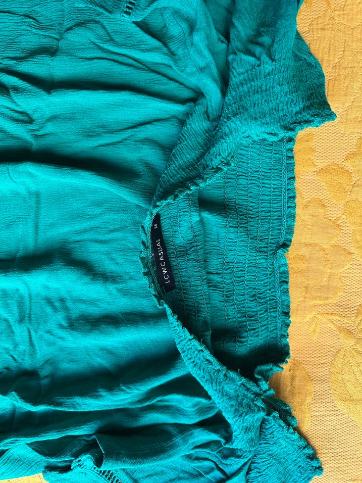 Bohem Çiçek Desenli ve düz yeşil renk 2li Bluz - Görsel 3