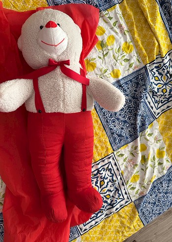 Kırmızı Pantolonlu Peluş Ayı Oyuncak