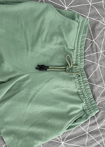 Kadın Şortu - Görsel 2