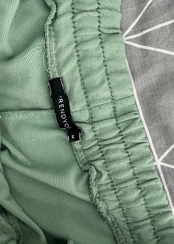 Kadın Şortu - Görsel 3