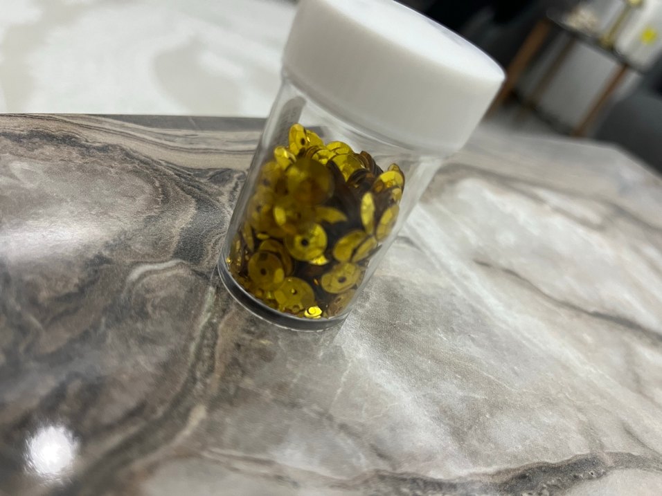 Sarı Renkli Süsleme pulu - Görsel 3