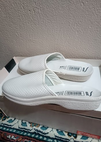 Beyaz Doktor Kadın Terlik - Görsel 2