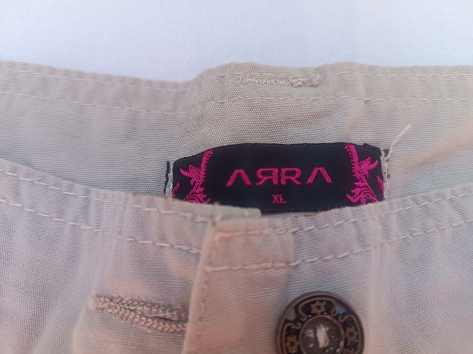 Düğmeli Bej renk Kadın Şort - Görsel 2