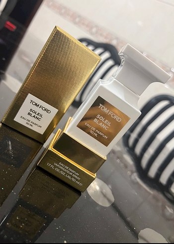 Tom Ford Soleil Blanc Kadın Parfümü 50ml - Görsel 4