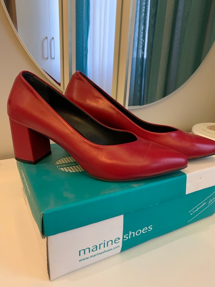 Kalın Topuk Kırmızı Deri Ayakkabı - Görsel 2
