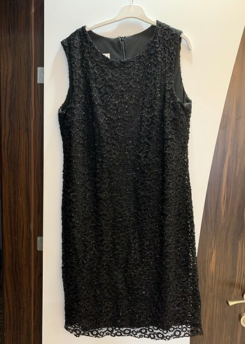 Siyah Dantel İşlemeli Midi Kadın Abiye Elbise - Görsel 2