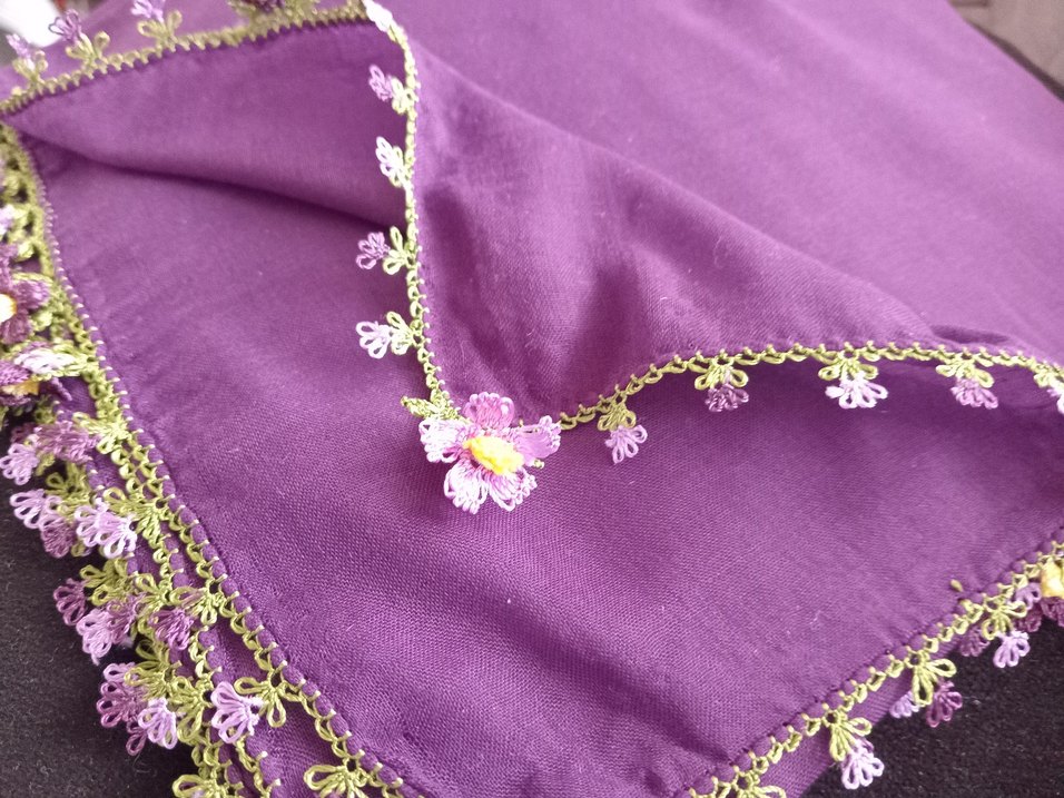 Dantel Detaylı Mor İpek Kadın yazma - Görsel 3