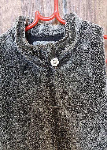 Kız Çocuk Gri Düğmeli Yelek - Görsel 2