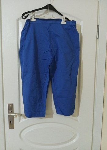 Mavi Kemerli Keten Rahat Kısa Kadın Pantolon - Görsel 4