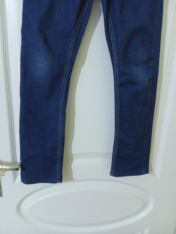 Kemer Detaylı Lacivert Erkek Çocuk Kot Pantolon - Görsel 3