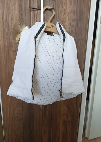 Kürk Detaylı Beyaz Kız Çocuk Yelek - Görsel 4