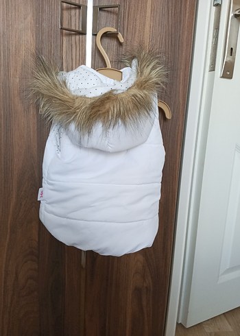 Kürk Detaylı Beyaz Kız Çocuk Yelek - Görsel 3