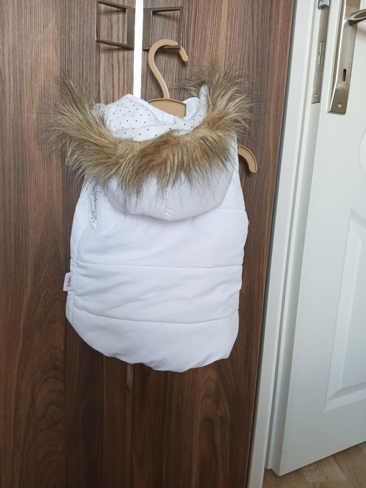 Kürk Detaylı Beyaz Kız Çocuk Yelek - Görsel 3