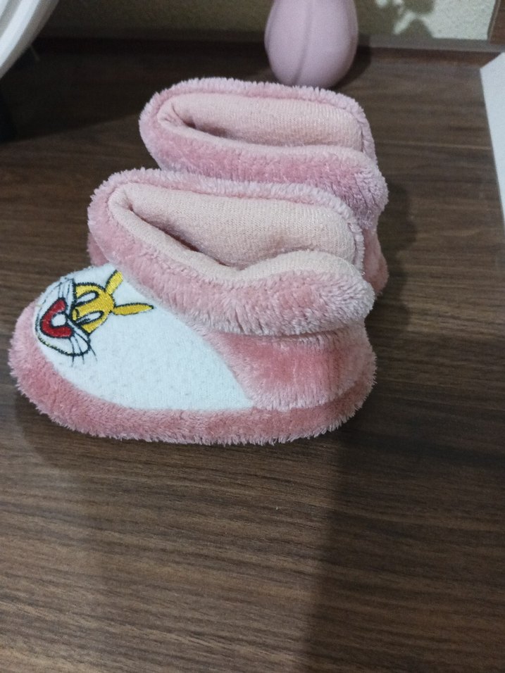 Kız Çocuk Pembe Nakışlı Sıcak Ev Terliği - Görsel 2