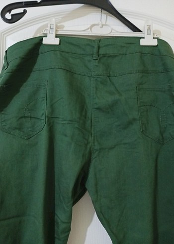 Kemerli Koyu Yeşil Mini Keten Kadın Pantolon - Görsel 6