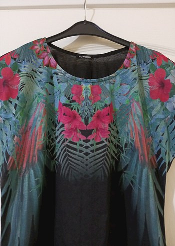 Renkli Desenli Kadın Kısa Kollu Bluz - Görsel 2