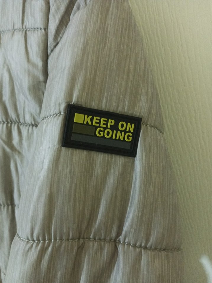 Gri Kapüşonlu Çocuk Mont - Görsel 4