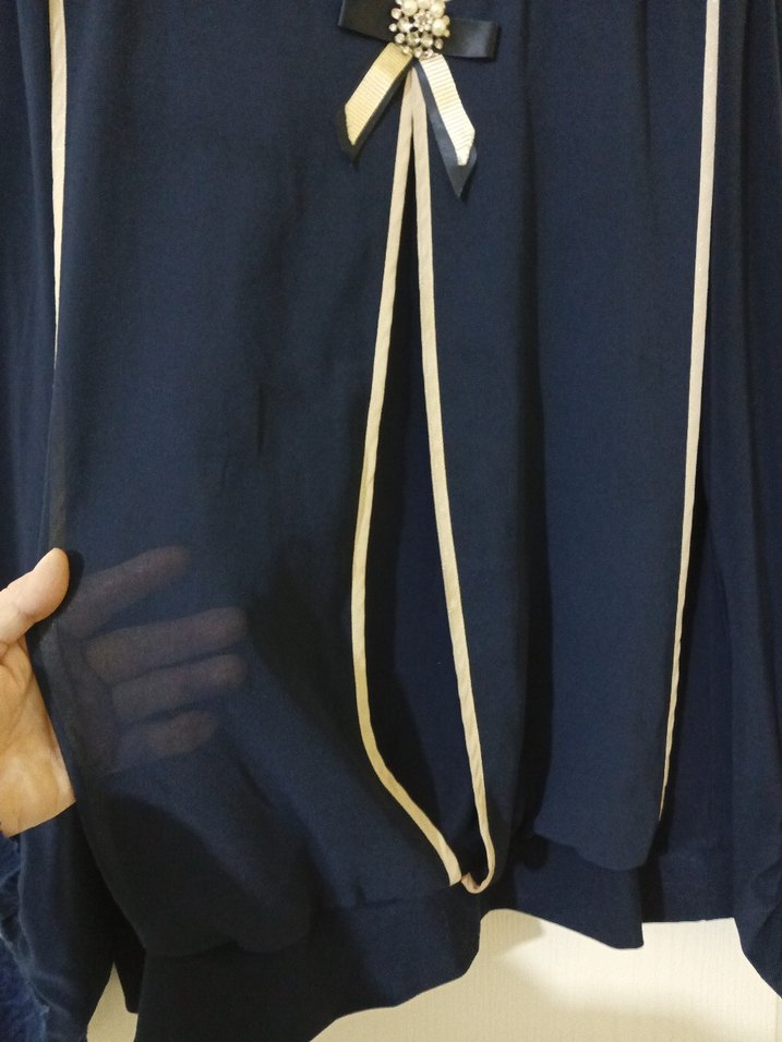 Mavi Saten Uzun Kollu Bluz - Görsel 3