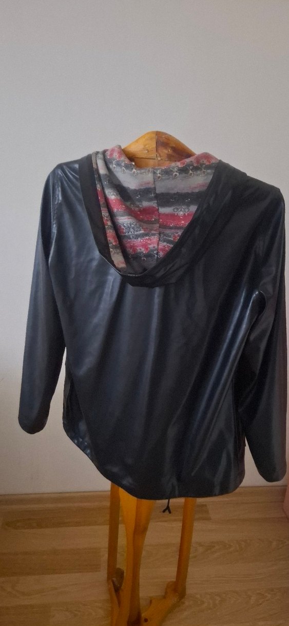 Kadın Siyah Deri Uzun Kollu Ceket - Görsel 2