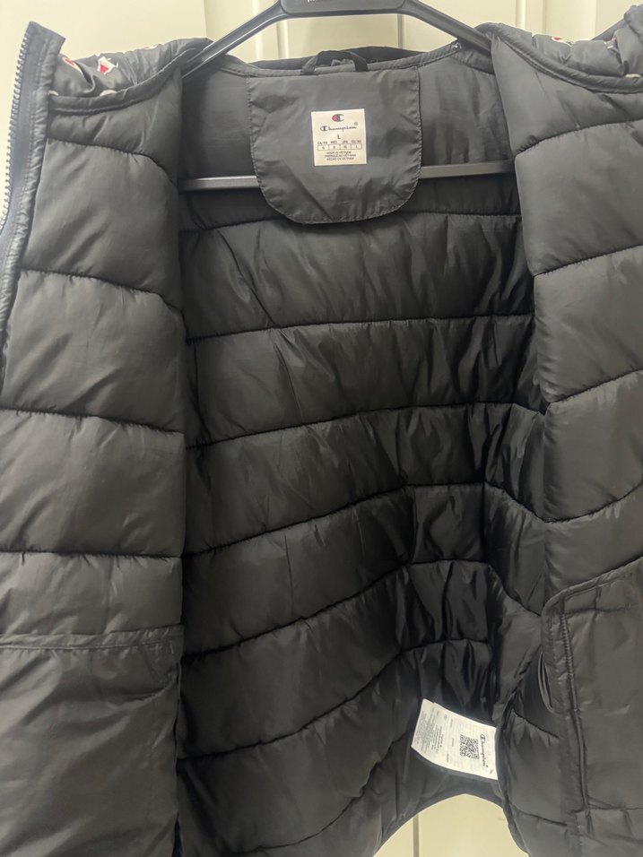 champion Kapüşonlu Siyah Erkek Çocuk Mont - Görsel 4