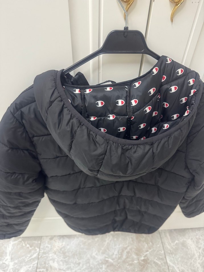 champion Kapüşonlu Siyah Erkek Çocuk Mont - Görsel 3