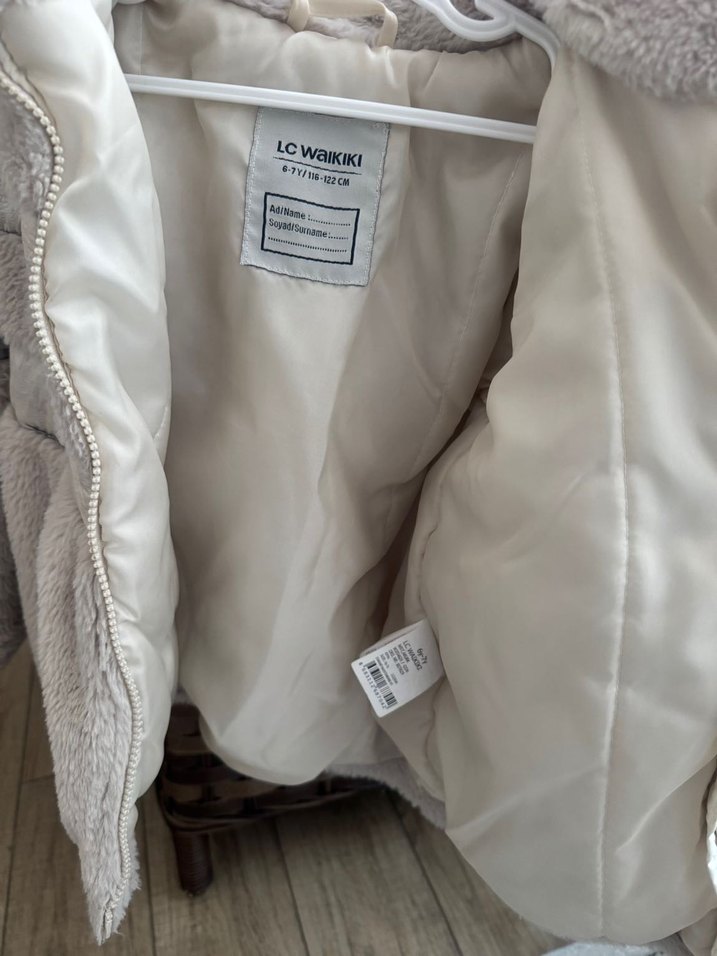 Kürklü LCW çocuk montu - Görsel 5