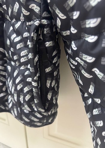 The north face çocuk çift taraflı mont - Görsel 3