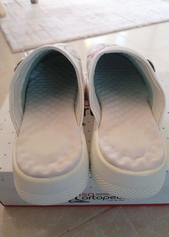 Renkli Baskılı Beyaz Kadın Terlik Velcro - Görsel 2