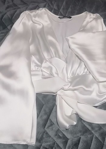 Zara Beyaz V Yakalı Kısa Kadın Bluz - Görsel 5