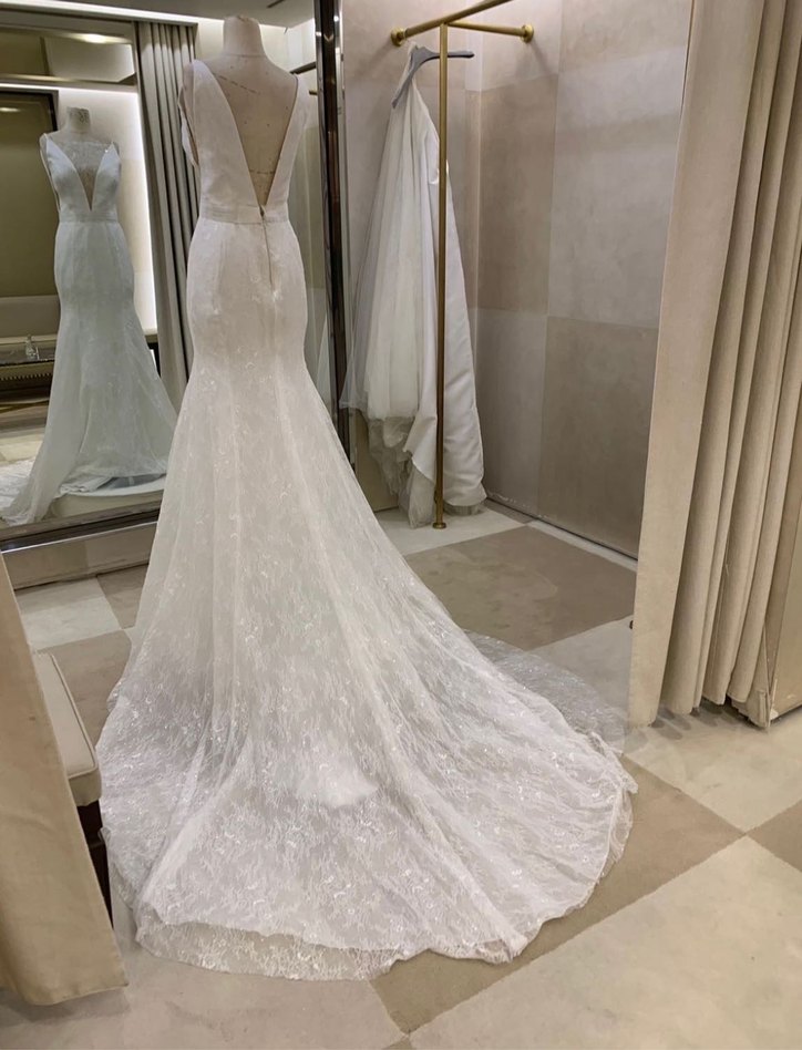 Züleyha Kuru V Yakalı Kolsuz Balık Kesim Beyaz Gelinlik - Görsel 2