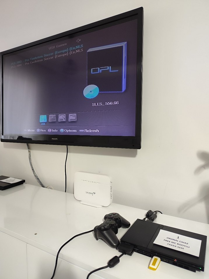 Orijinal PlayStation 2 7XXXX Seri Free MC Bootlu - Görsel 4