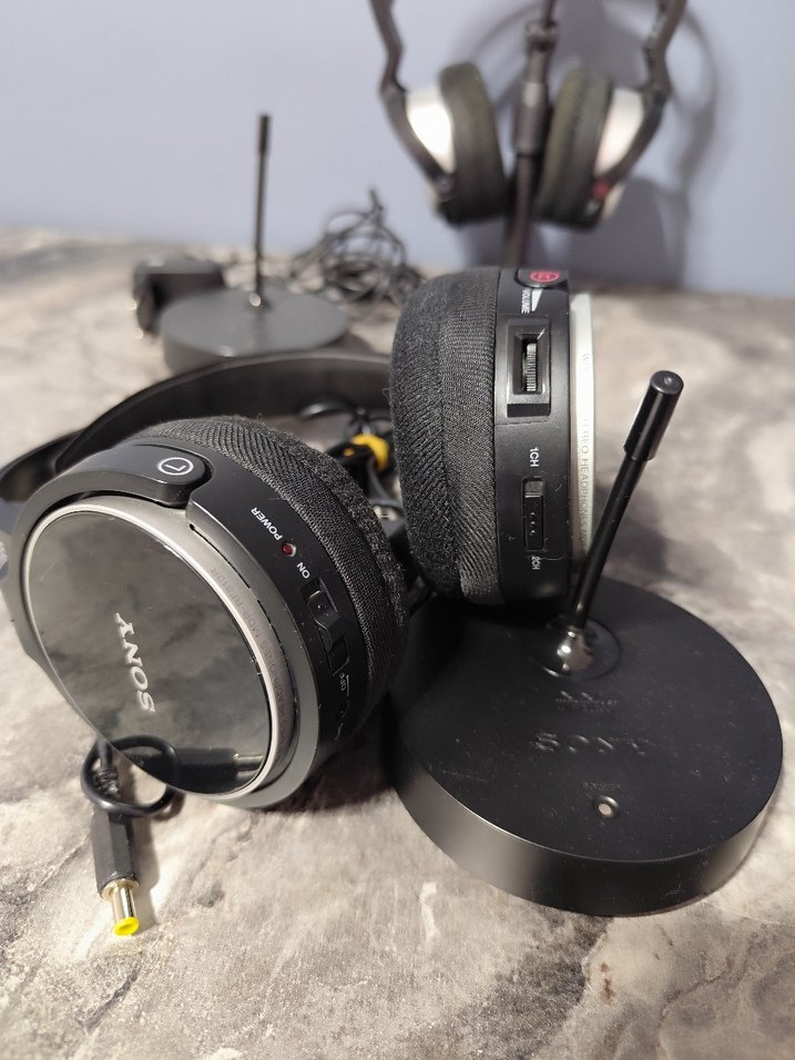 Sony MDR-RF810R WİRELESS KULAKLİK - Görsel 2