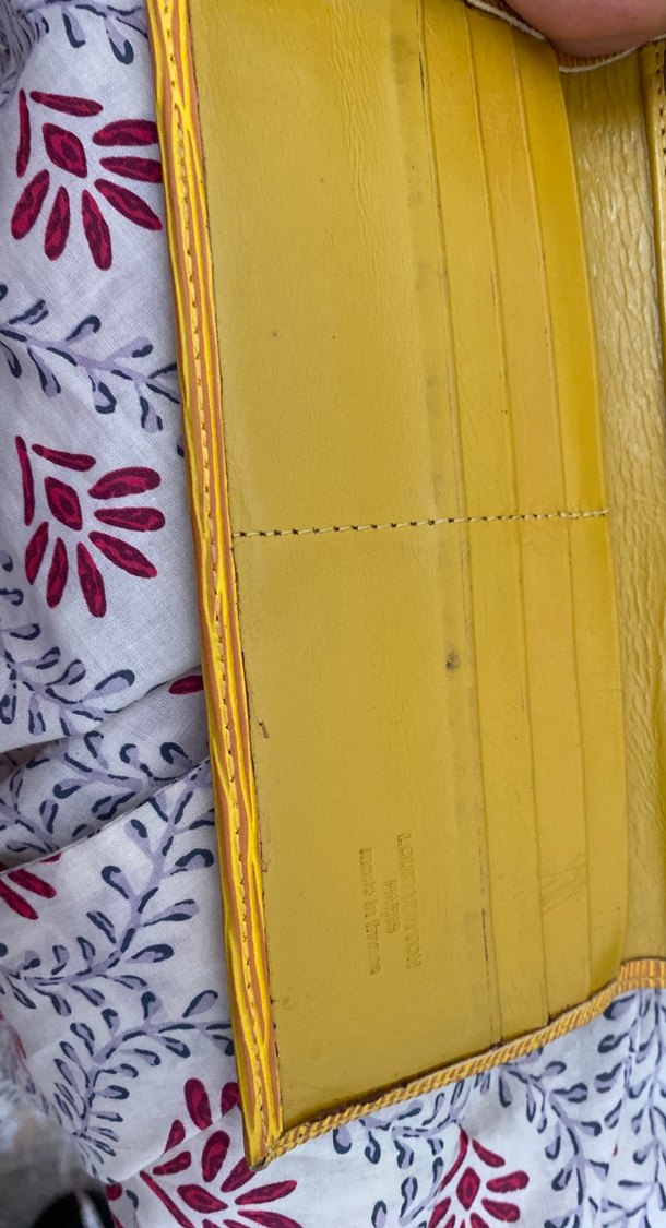 Sarı Pilili Nakışlı Kadın Portföy Çanta - Görsel 3