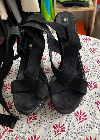 Siyah dolgu topuk Selin ayakkabı - Görsel 7