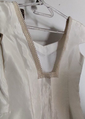 Kısa Kollu Beyaz A-Line Gelinlik Beyaz bıgikten alındı - Görsel 4