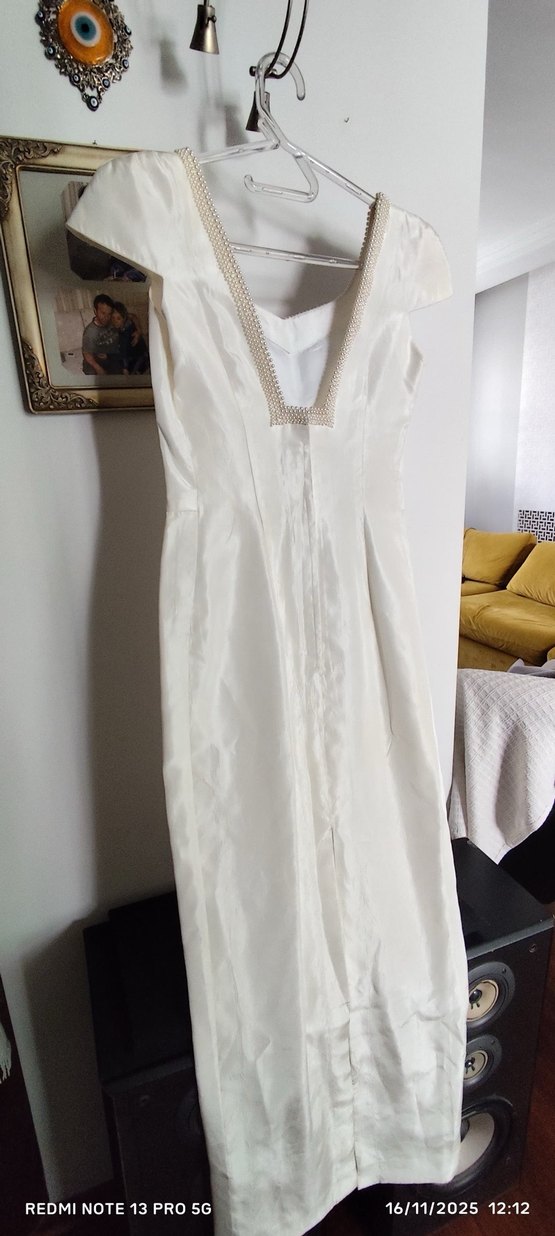 Kısa Kollu Beyaz A-Line Gelinlik Beyaz bıgikten alındı - Görsel 5