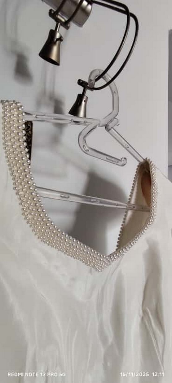 Kısa Kollu Beyaz A-Line Gelinlik Beyaz bıgikten alındı - Görsel 2