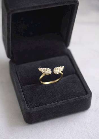 Altın Renkli Parlak Taşlı Kadın Yüzük - Görsel 2