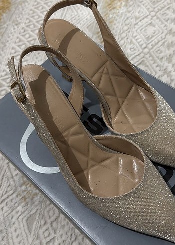 Bej Simli Stiletto Topuklu Kadın Ayakkabı