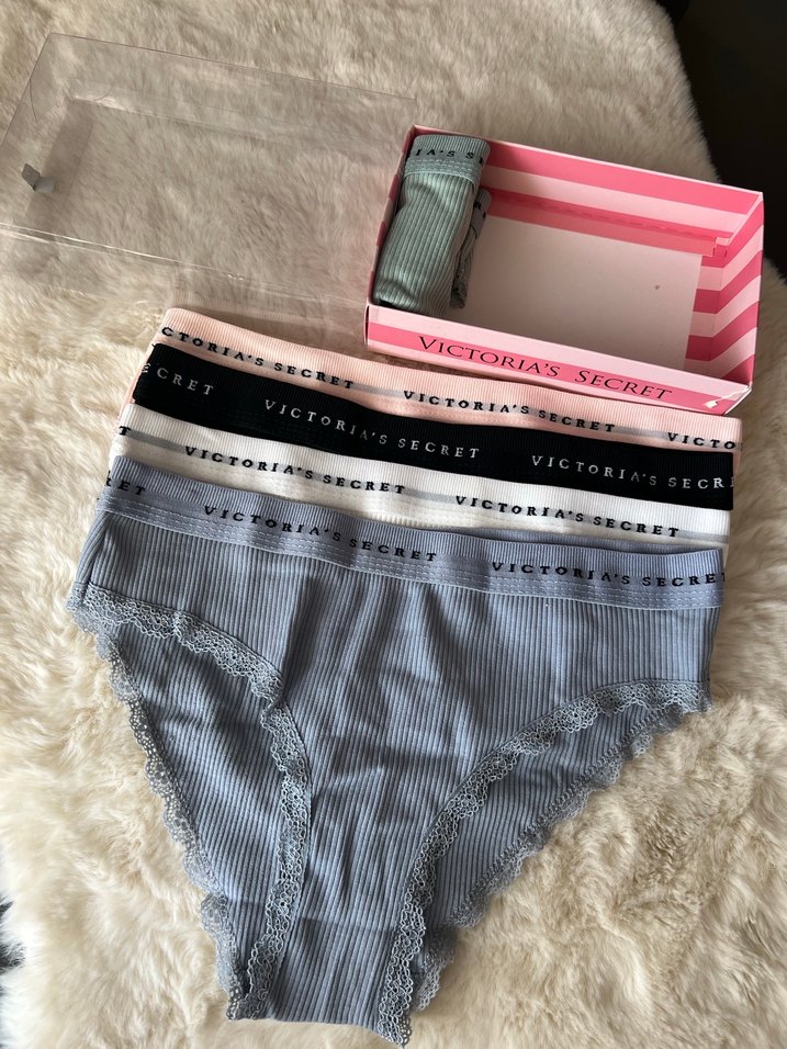 Victoria's Secret Mini Kadın Külot Seti - Görsel 3