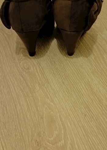 Diğer Kahverengi Süet Tokalı Topuklu Kadın Bot